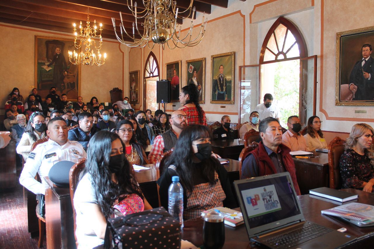 Funcionarios públicos de Tlaxcala Capital reciben capacitación en materia de Derechos Humanos